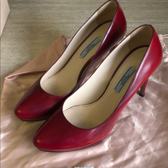 Prada red heels size 38.5 - Picture 4 of 7